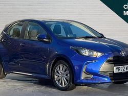 Blue Used 2022 Toyota Yaris Hybrid | £16,569 (Good price)