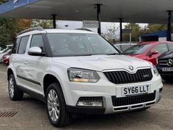White Used 2016 Skoda Yeti SE SUV | £12,995 (Fair price)