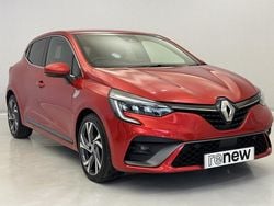Renault id flame red Used 2022 Renault Clio V Hatchback | £14,625 (Fair price)
