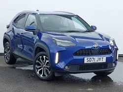 Blue Used 2021 Toyota Yaris Hybrid Design Estate | £16,798 (Good price)