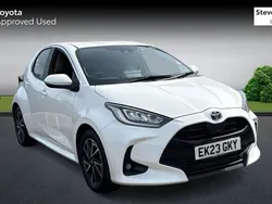 White Used 2023 Toyota Yaris Hybrid Design Hatchback | £18,053 (Fair price)
