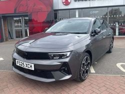 New 2025 Vauxhall Astra Ultimate Estate | £22,989 (Good price)