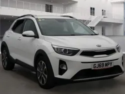 White Used 2019 Kia Stonic 3 SUV | £8,500 (A bit pricey)