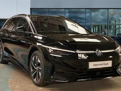 Grenadilla black metallic Used 2025 VW ID.7 Pro Sedan | £37,490 (Good price)