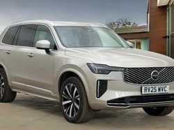 Used 2025 Volvo XC90 Core SUV | £45,690 (A bit pricey)