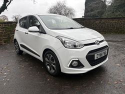 White Used 2016 Hyundai i10 Premium SE Hatchback | £8,995 (Fair price)