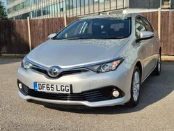 Silver Used 2015 Toyota Auris Hatchback | £9,000 (Fair price)
