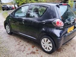 Black Used 2014 Toyota Aygo Hatchback | £3,495 (Fair price)