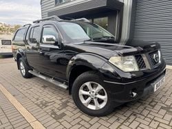 Black Used 2010 Nissan Navara Tekna Pickup | £6,950 (Fair price)