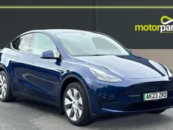 Blue metallic Used 2023 Tesla Model Y SUV | £25,250 (Fair price)