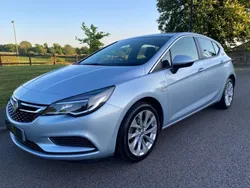 Silver Used 2016 Vauxhall Astra Hatchback | £5,350 (Fair price)