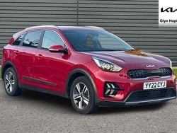 Red Used 2022 Kia Niro SUV | £17,673 (Good price)
