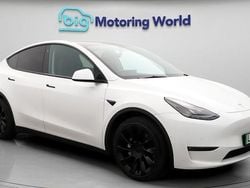 White Used 2022 Tesla Model Y Long Range AWD SUV | £24,800 (Fair price)