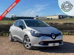 Silver Used 2016 Renault Clio IV Play Hatchback | £6,818 (Fair price)