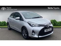 Silver Used 2015 Toyota Yaris Hatchback | £6,054 (Fair price)