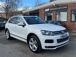 White Used 2014 VW Touareg R-line SUV | £13,290 (A bit pricey)