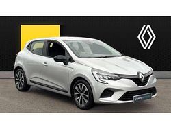 Silver Used 2022 Renault Clio V Evolution Hatchback | £12,599 (Fair price)