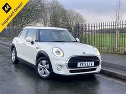 White Used 2019 Mini Cooper Classic Hatchback | £12,495 (Good price)