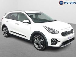 White Used 2022 Kia Niro 3 SUV | £17,349 (Fair price)