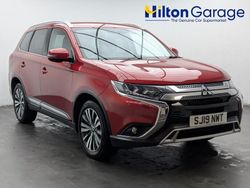 Red Used 2019 Mitsubishi Outlander SUV | £18,400 (Fair price)