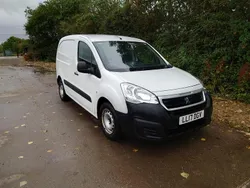 White Used 2017 Peugeot Partner S MPV | £2,295 (Fair price)