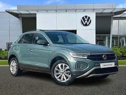 Blue Used 2022 VW T-Roc Life SUV | £16,944 (Fair price)