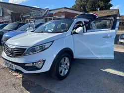 White Used 2011 Kia Sportage 2 SUV | £5,499 (Fair price)