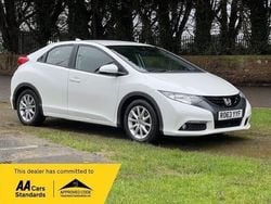 White Used 2013 Honda Civic ES Hatchback | £6,795 (Fair price)