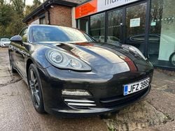 Grey Used 2010 Porsche Panamera Hatchback | £15,995 (Fair price)