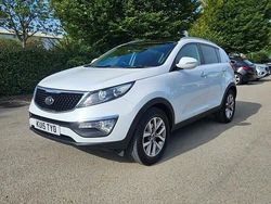 White Used 2015 Kia Sportage SUV | £5,995 (Fair price)