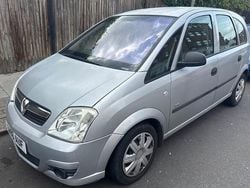 Silver Used 2006 Vauxhall Meriva MPV | £995 (Good price)