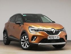 Orange/black Used 2020 Renault Captur Version S SUV | £12,798 (Fair price)