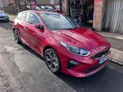 Red Used 2020 Kia Ceed Hatchback | £14,450 (Good price)