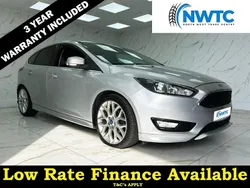 Silver Used 2016 Ford Focus Zetec Hatchback | £5,295 (Fair price)