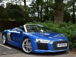 Aru blue crystal effect with black diamond quilted Used 2019 Audi R8 Spyder Advanced Cabriolet | £84,990
