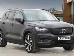 Black Used 2022 Volvo XC40 Pro SUV | £23,250 (Good price)