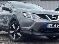Grey Used 2017 Nissan Qashqai N-Connecta SUV | £6,995 (Good price)