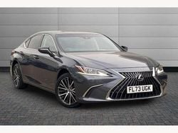 Mercury grey Used 2023 Lexus ES300H Sedan | £29,495 (Fair price)