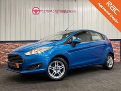 Blue Used 2013 Ford Fiesta Zetec Hatchback | £5,750 (Fair price)