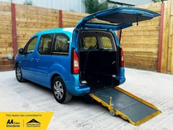 Blue Used 2014 Citroën Berlingo MPV | £8,740 (Expensive)