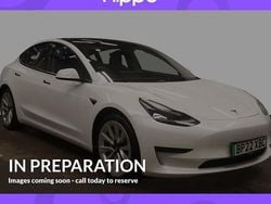 White Used 2022 Tesla Model 3 RWD Sedan | £19,000 (Fair price)