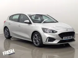 Moondust silver Used 2020 Ford Focus ST-Line Hatchback | £15,290 (Fair price)
