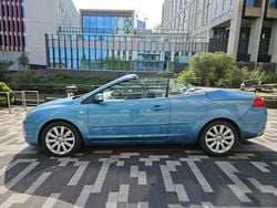 Blue Used 2007 Ford Focus Cabriolet Cabriolet | £1,100 (Fair price)