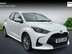 White Used 2023 Toyota Yaris Hybrid Hatchback | £16,508 (Good price)