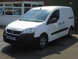 White Used 2018 Peugeot Partner MPV | £5,990 (Good price)