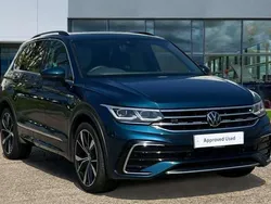 Night blue metallic Used 2022 VW Tiguan R-line SUV | £27,907 (Fair price)