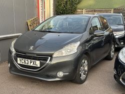 Grey Used 2014 Peugeot 208 Allure Hatchback | £3,800 (Fair price)