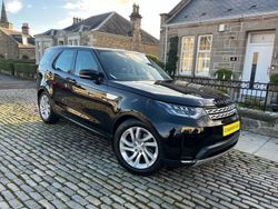 Black Used 2017 Land Rover Discovery 5 HSE SUV | £25,995 (Fair price)