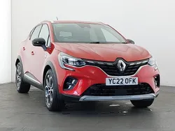 Red Used 2022 Renault Captur SE SUV | £15,498 (Fair price)