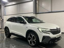 White Used 2023 Renault Austral Iconic Esprit Alpine SUV | £22,998 (Good price)